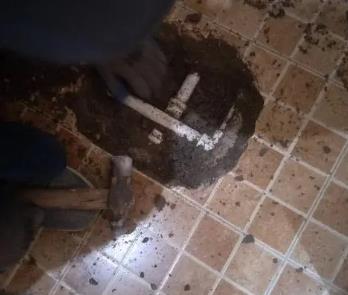铁东卫生间漏水维修公司为您分享下卫生间渗水如何处理及注意事项