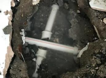 铁东阳台漏水维修公司为您分享楼上楼下漏水怎么处理