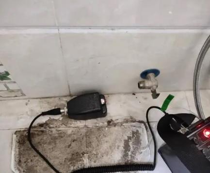 铁东屋顶漏水维修公司分享下卫生间漏水的危害及解决方法